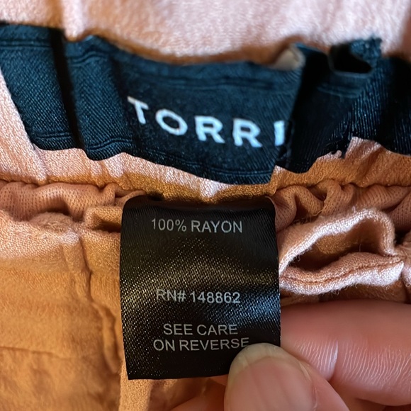 Torrid lace up crepe peach colored shorts elastic waist - Picture 6 of 7